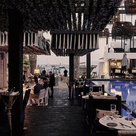 ホテル Myconian O, A Member Of Design (adults Only) 5*